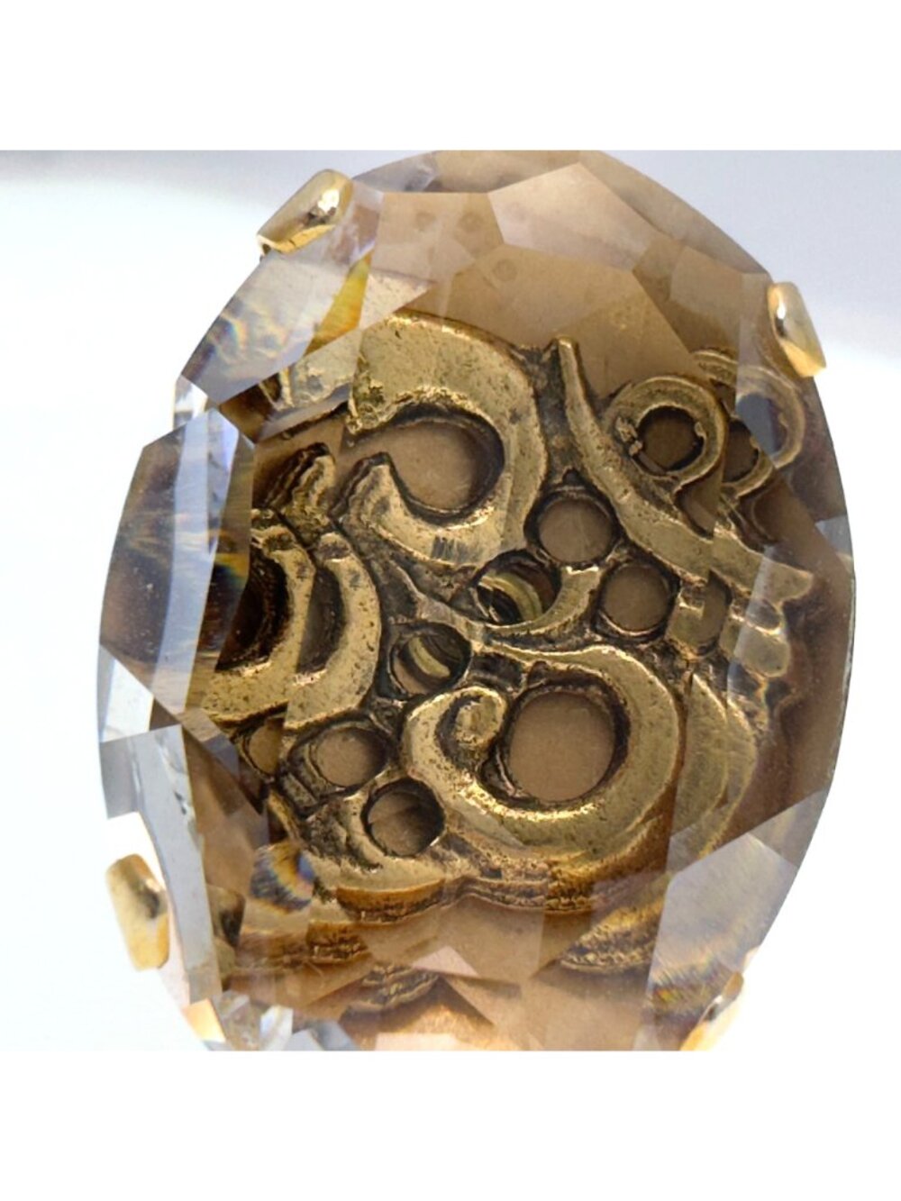 Gold-Tone Om Symbol Crystal Statement Ring Size 7-8 Adjustable 14.48g - Picture 9 of 9